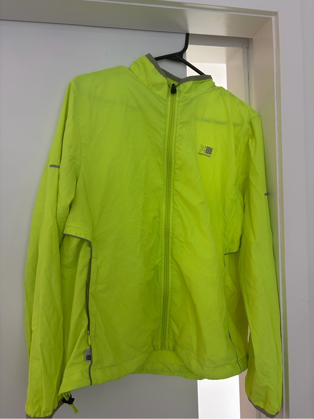 Women’s High-Visibility Yellow Lightweight Jacket